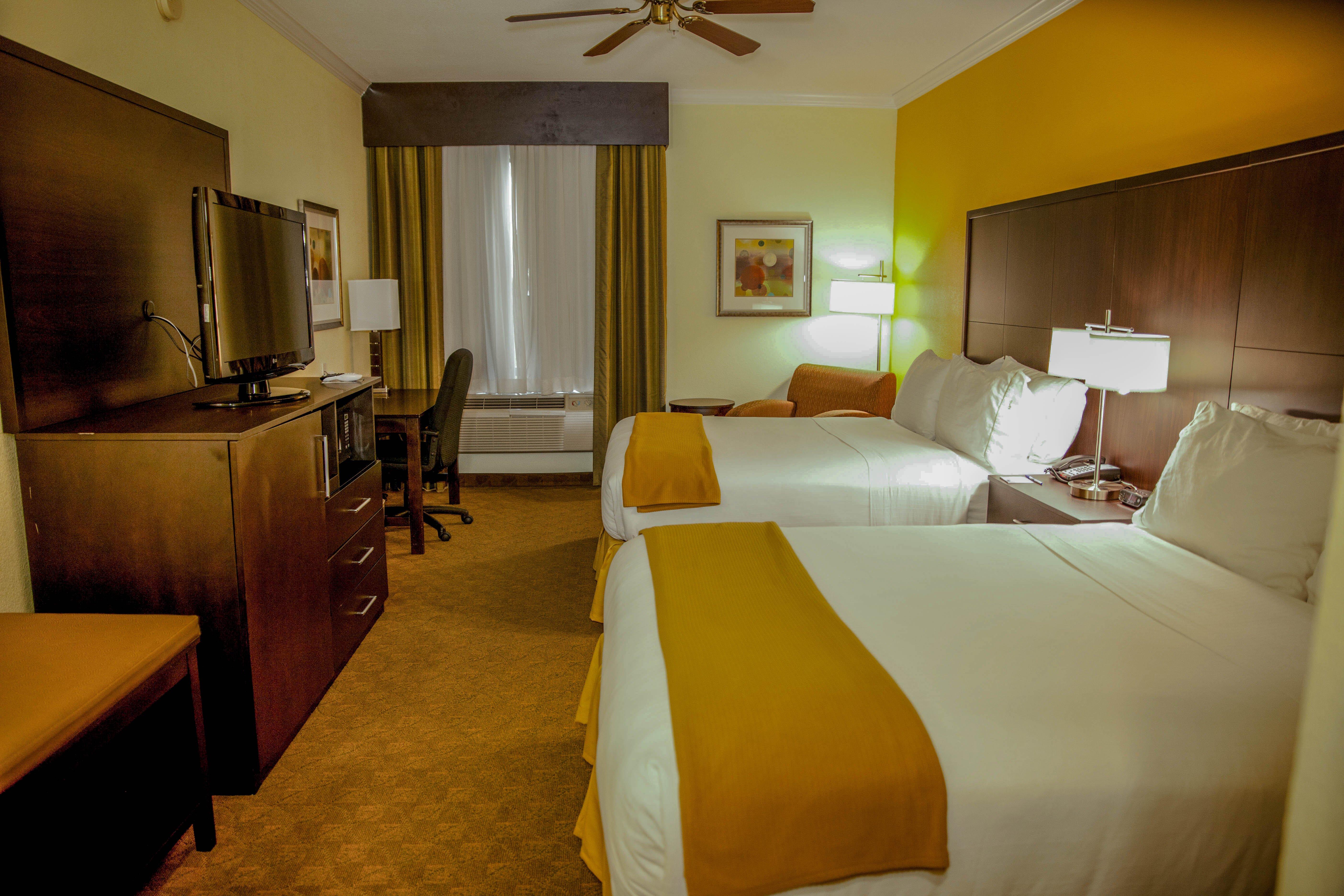 Holiday Inn Express Hotel & Suites Houston North Intercontinental By Ihg Exterior foto