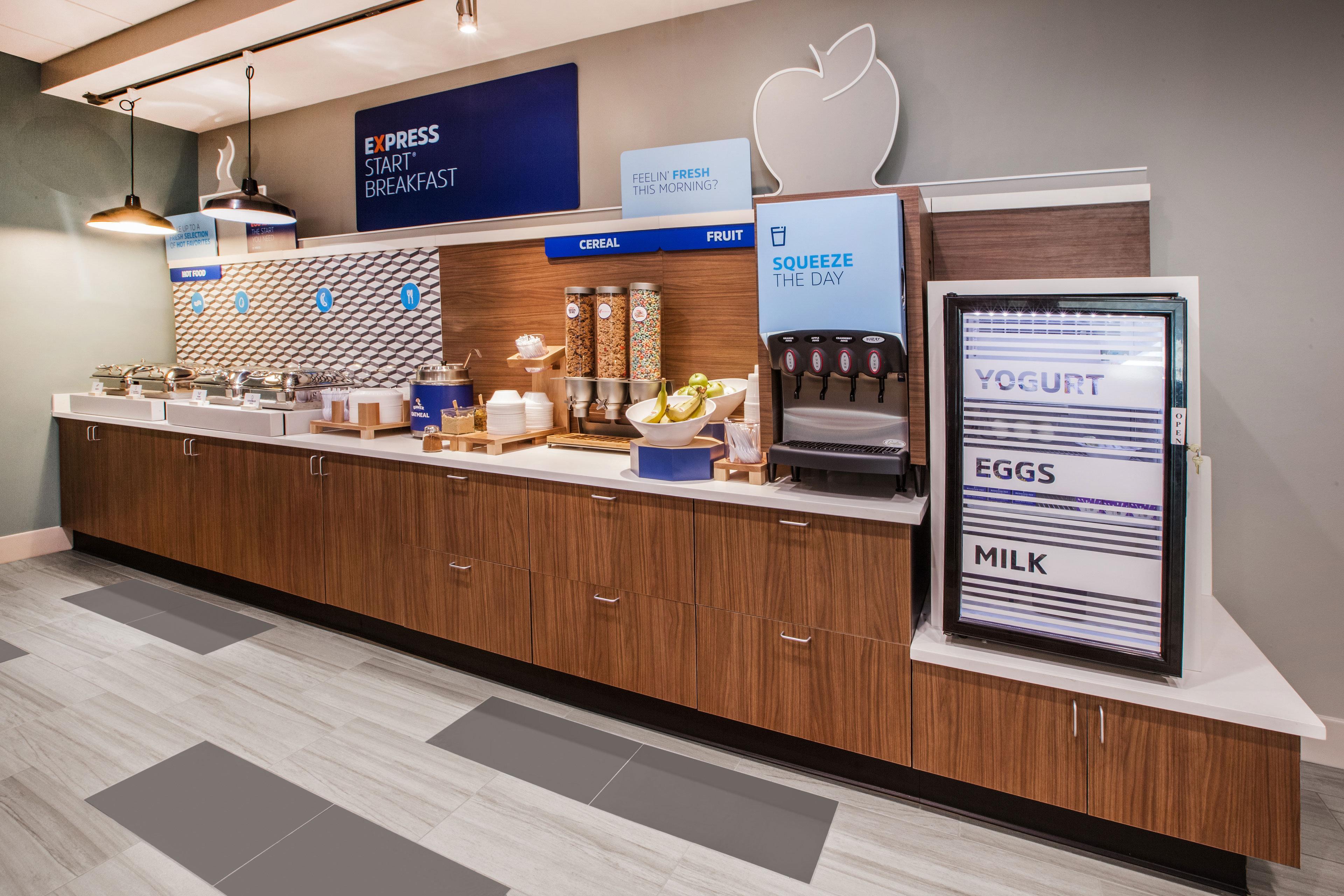 Holiday Inn Express Hotel & Suites Houston North Intercontinental By Ihg Exterior foto