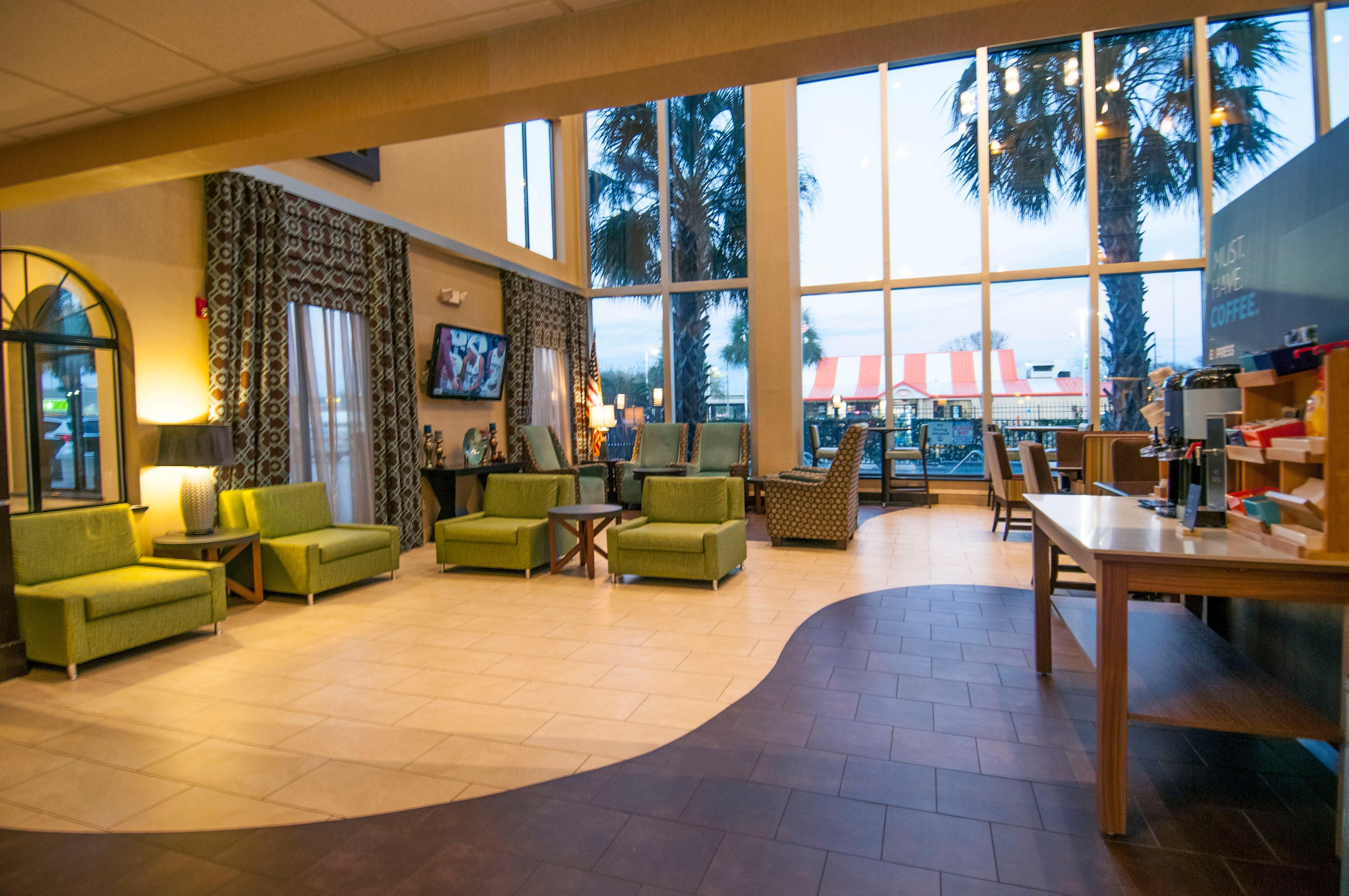 Holiday Inn Express Hotel & Suites Houston North Intercontinental By Ihg Exterior foto